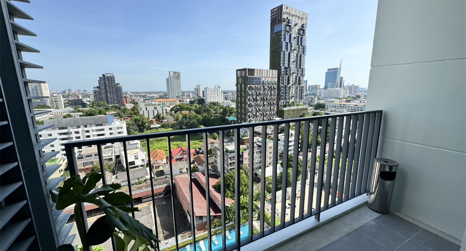 For rent 2 bedrooms condo in Khlong Toei, Bangkok