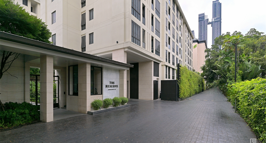 For rent 1 bed condo in Watthana, Bangkok