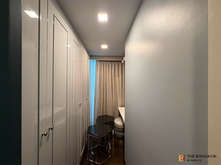 For sale 3 bedrooms condo in Yan Nawa, Bangkok
