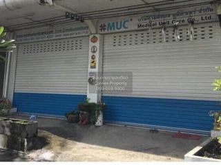 Gewerbefläche zum Kauf mit 4 Zimmer in Prawet, Bangkok