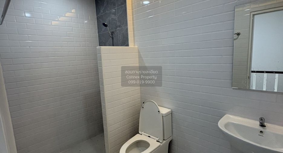 For sale 3 bedrooms townhouse in Sai Mai, Bangkok