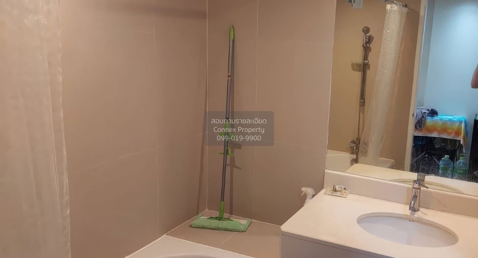 For sale 1 bed condo in Khlong Toei, Bangkok