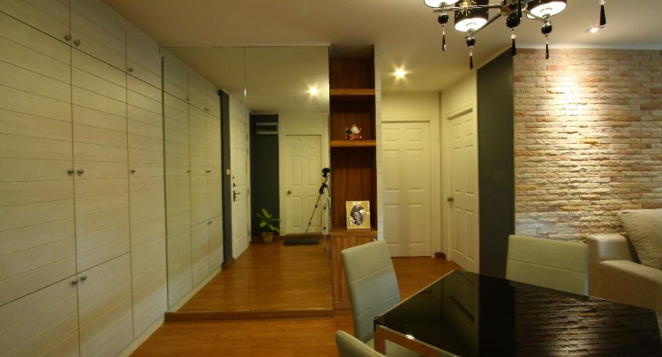 Condo en venta de 2 habitaciones en Bang Sue, Bangkok