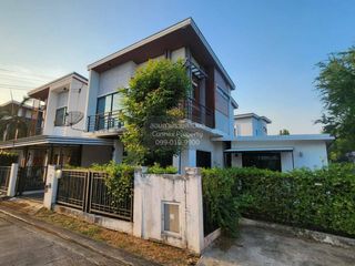 For sale 3 bedrooms house in Prawet, Bangkok