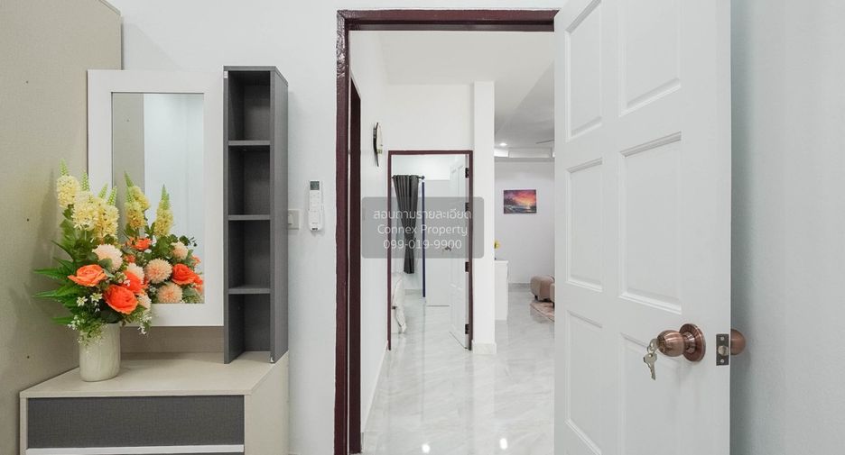 For sale 3 bedrooms townhouse in Bang Lamung, Chonburi