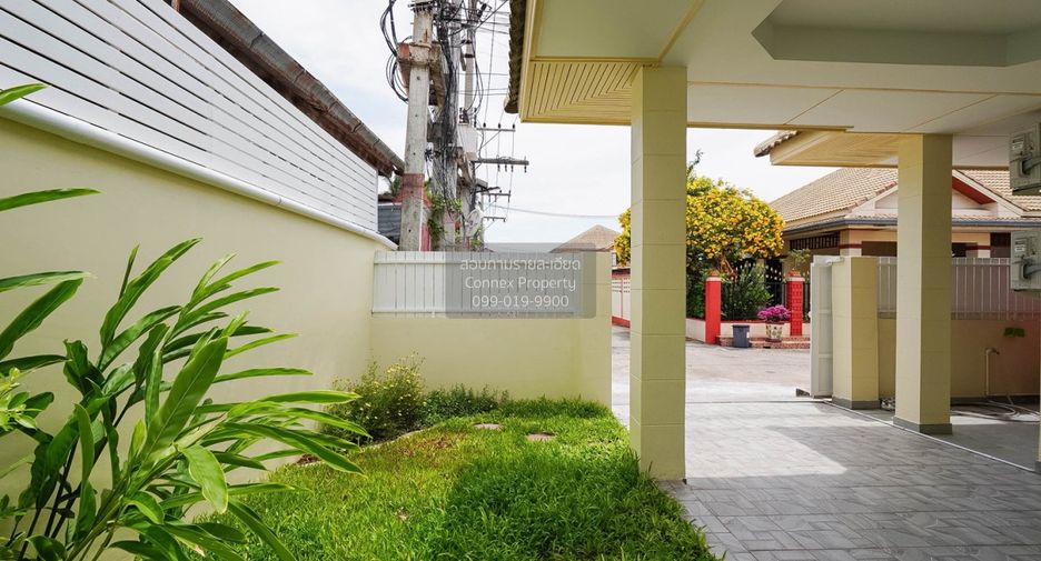 For sale 3 bedrooms townhouse in Bang Lamung, Chonburi