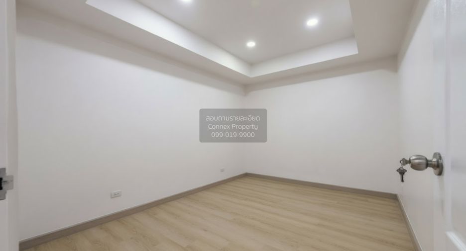 For sale 2 bedrooms condo in Bang Na, Bangkok