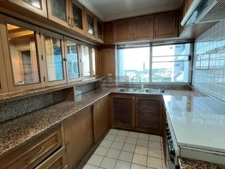 For sale 3 bedrooms condo in Yan Nawa, Bangkok