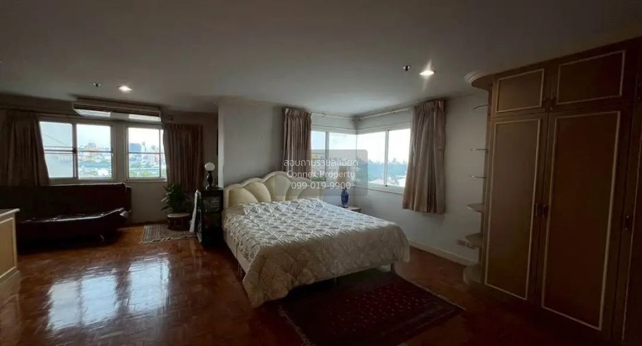 For sale 3 bedrooms condo in Yan Nawa, Bangkok