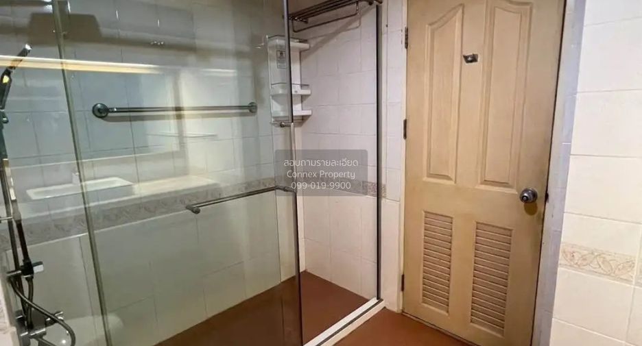 For sale 3 bedrooms condo in Yan Nawa, Bangkok