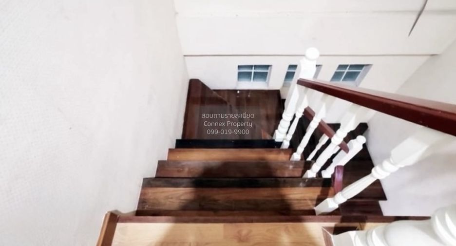 For sale 4 bedrooms townhouse in Bang Khae, Bangkok