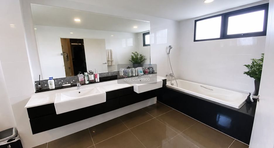 For sale 5 bedrooms house in Bang Kruai, Nonthaburi