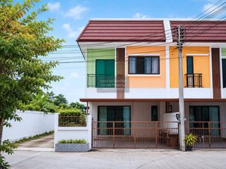 For sale 3 bedrooms townhouse in Bang Lamung, Chonburi