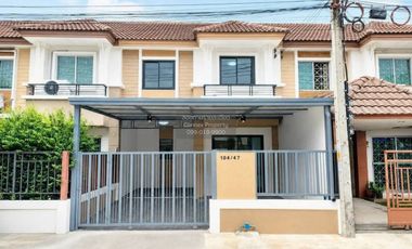 For sale 3 bedrooms townhouse in Mueang Nonthaburi, Nonthaburi