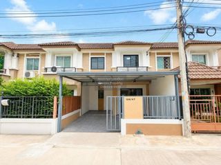 For sale 3 bedrooms townhouse in Mueang Nonthaburi, Nonthaburi