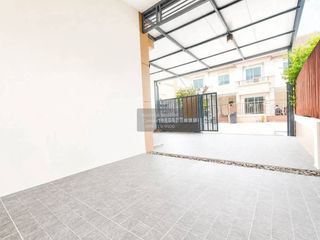 For sale 3 bedrooms townhouse in Mueang Nonthaburi, Nonthaburi