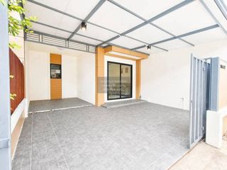 For sale 3 bedrooms townhouse in Mueang Nonthaburi, Nonthaburi