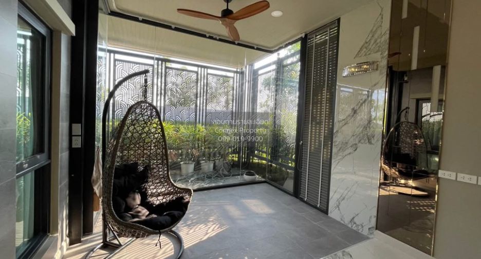 For sale 5 bedrooms house in Bang Phli, Samut Prakan