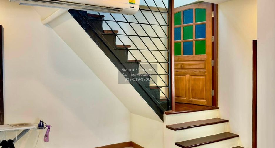 For sale 3 bedrooms house in Bangkok Noi, Bangkok