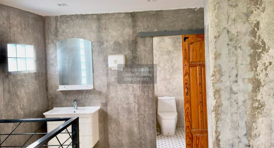 For sale 3 bedrooms house in Bangkok Noi, Bangkok