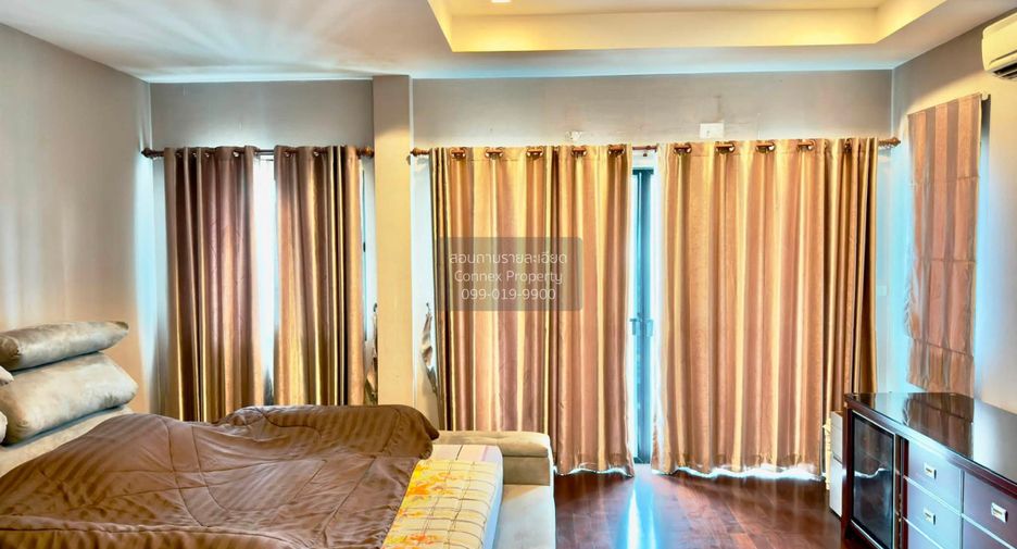 For sale 3 bedrooms house in Bangkok Noi, Bangkok