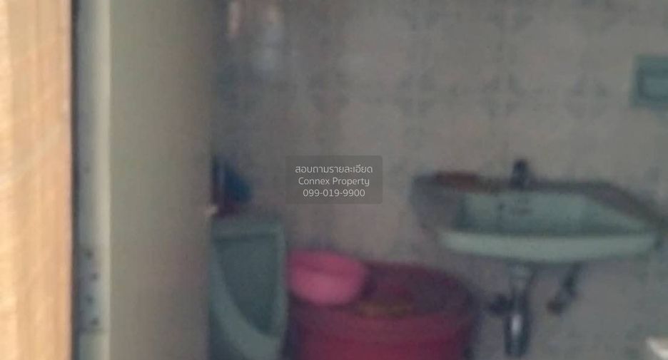 For sale 3 bedrooms townhouse in Phra Khanong, Bangkok