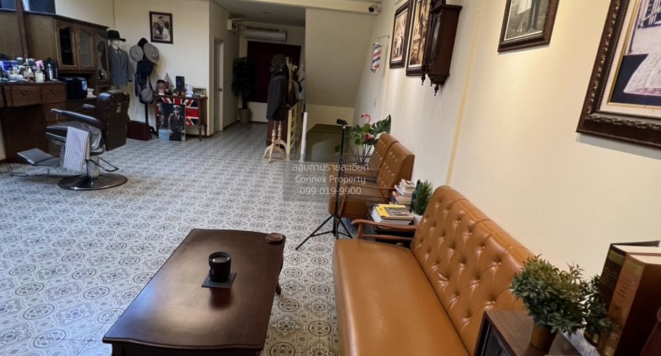 For sale 3 bedrooms retail Space in Lam Luk Ka, Pathum Thani