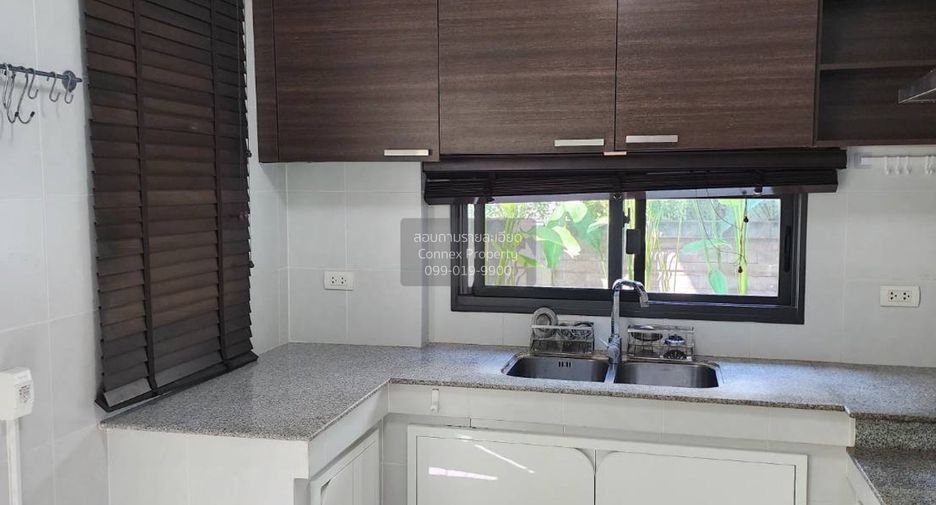 For sale 4 bedrooms house in Pak Kret, Nonthaburi