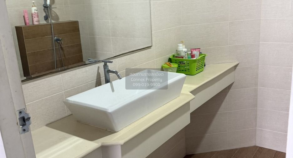 For sale 3 bedrooms townhouse in Bueng Kum, Bangkok