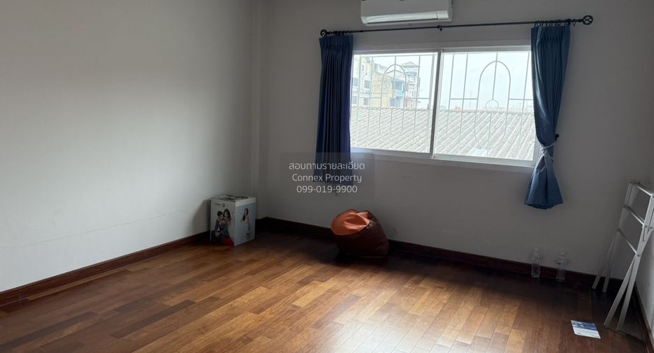 For sale 3 bedrooms townhouse in Bueng Kum, Bangkok