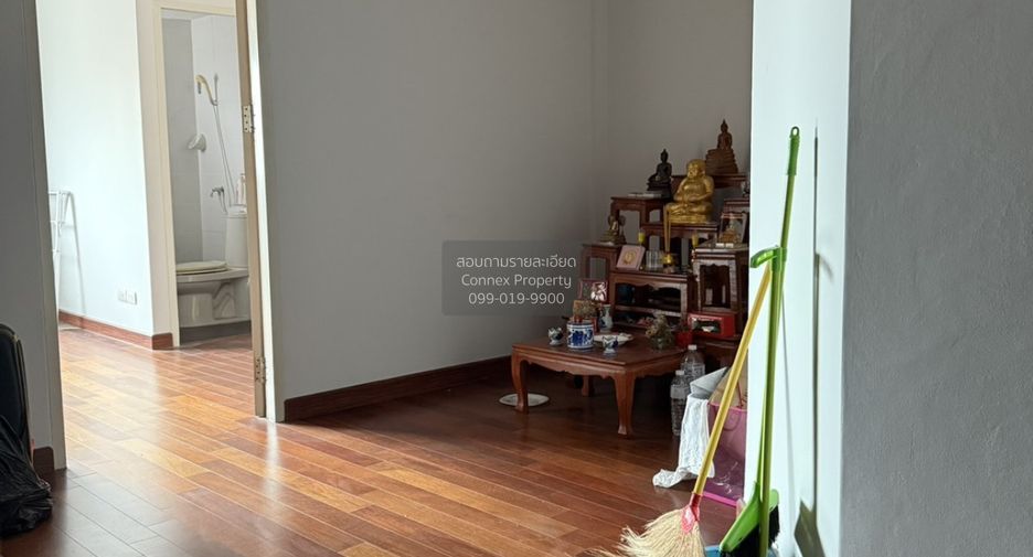 For sale 3 bedrooms townhouse in Bueng Kum, Bangkok
