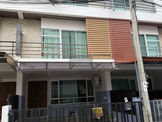 For sale 3 bedrooms townhouse in Bueng Kum, Bangkok