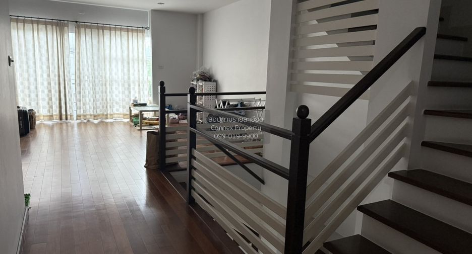 For sale 3 bedrooms townhouse in Bueng Kum, Bangkok