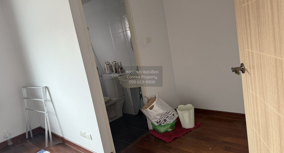 For sale 3 bedrooms townhouse in Bueng Kum, Bangkok