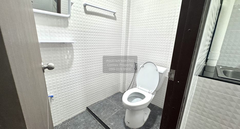 For sale 2 bedrooms townhouse in Nong Khaem, Bangkok