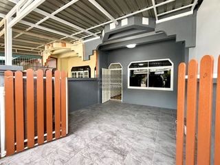 For sale 2 bedrooms townhouse in Nong Khaem, Bangkok