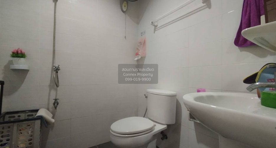 For sale 3 bedrooms townhouse in Phra Pradaeng, Samut Prakan
