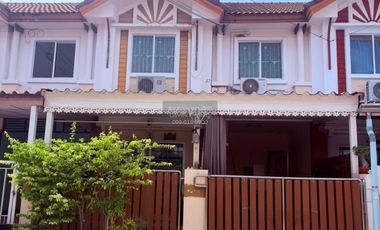 For sale 3 bedrooms townhouse in Phra Pradaeng, Samut Prakan