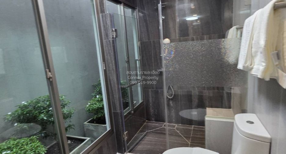 For sale 4 bedrooms house in Khan Na Yao, Bangkok