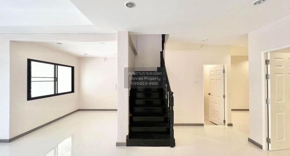 For sale 3 bedrooms townhouse in Bang Bon, Bangkok