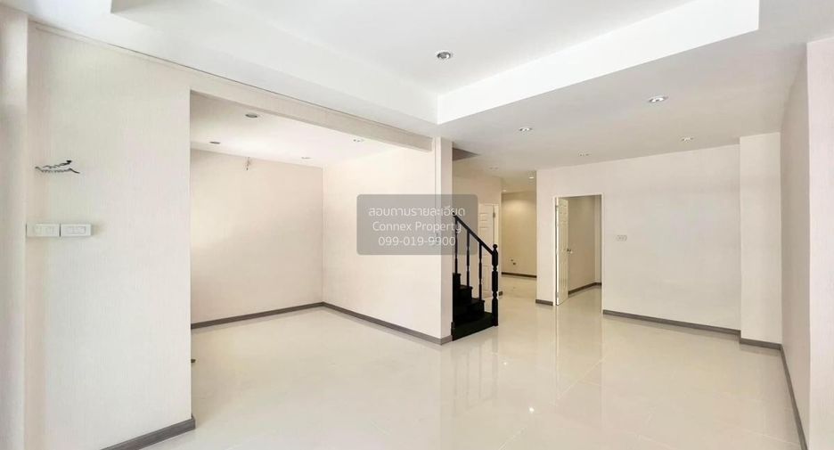 For sale 3 bedrooms townhouse in Bang Bon, Bangkok