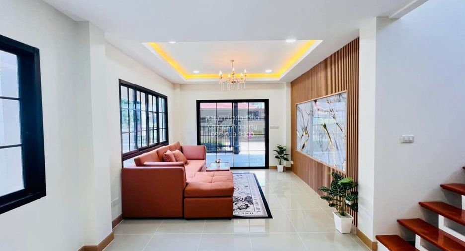 For sale 4 bedrooms house in Mueang Nonthaburi, Nonthaburi