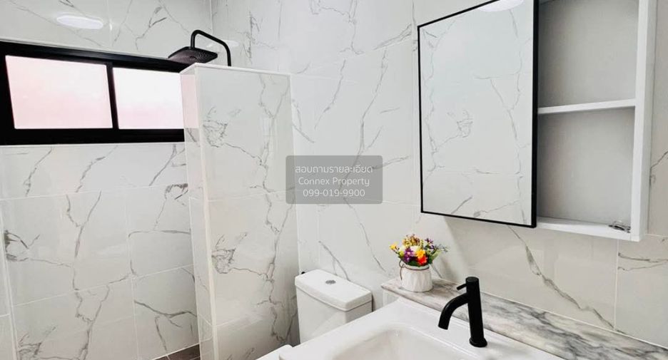 For sale 4 bedrooms house in Mueang Nonthaburi, Nonthaburi