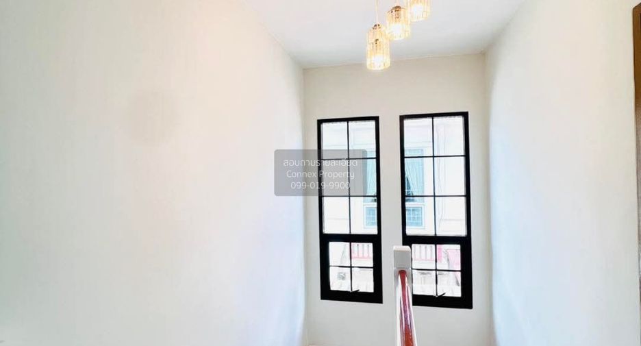 For sale 4 bedrooms house in Mueang Nonthaburi, Nonthaburi