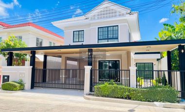 For sale 4 bedrooms house in Mueang Nonthaburi, Nonthaburi