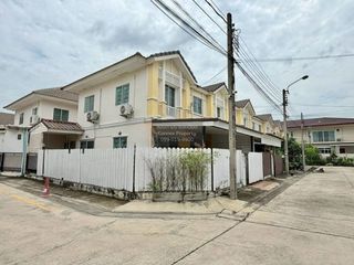 For sale 3 bedrooms townhouse in Mueang Nonthaburi, Nonthaburi