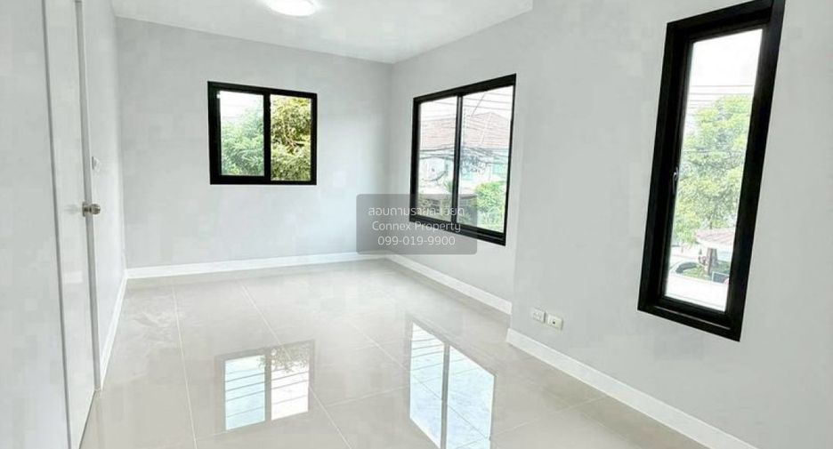 For sale 3 bedrooms townhouse in Mueang Nonthaburi, Nonthaburi