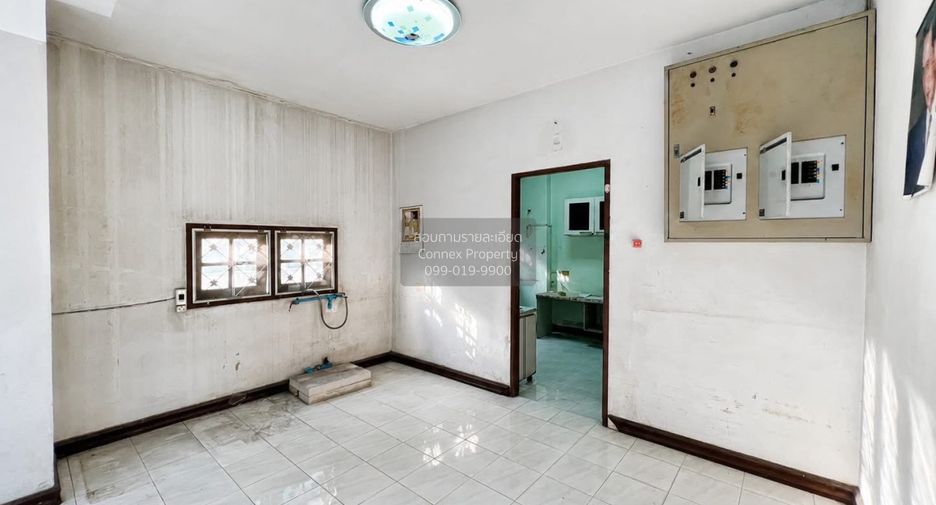 For sale 5 bedrooms house in Thawi Watthana, Bangkok