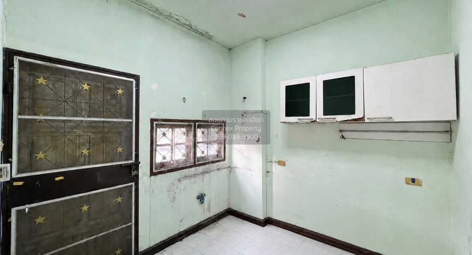 For sale 5 bedrooms house in Thawi Watthana, Bangkok