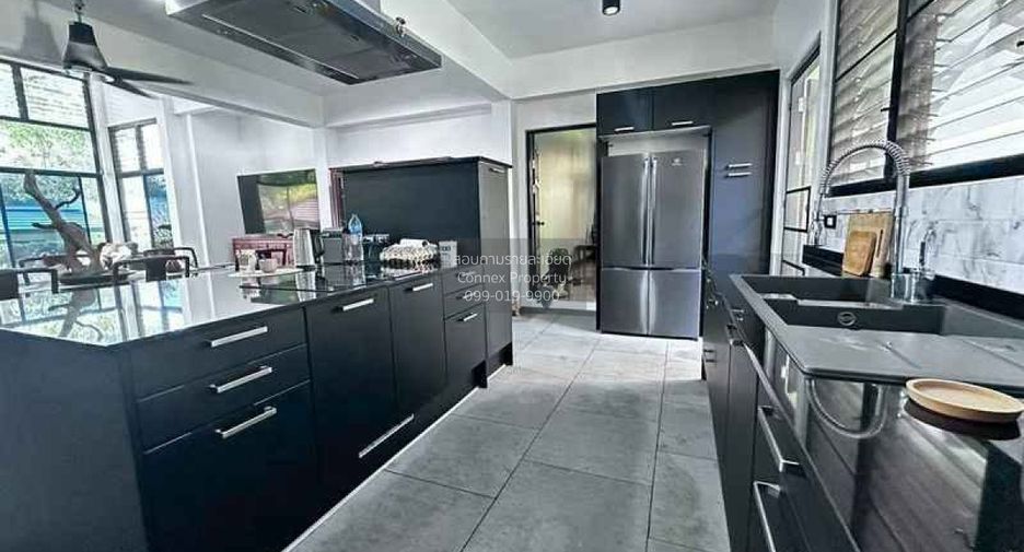 For sale 4 bedrooms house in Bang Saray, Pattaya